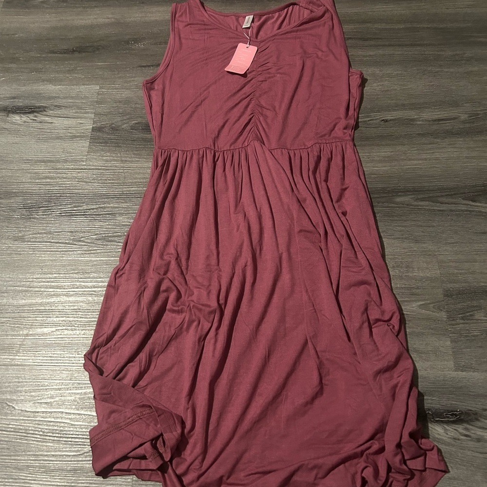 Elegant Pink Sleeveless Dress - Picture 2 of 5